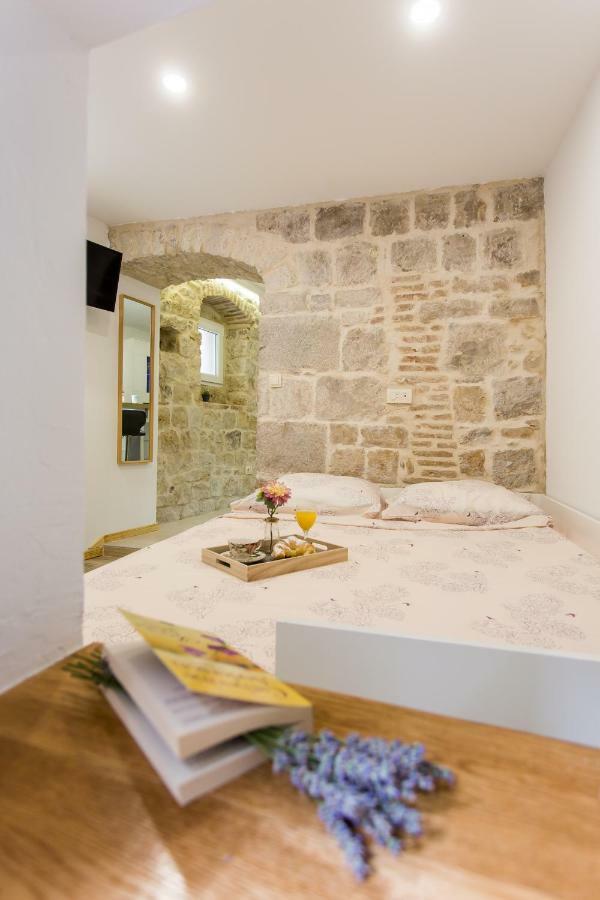 Studio Apartman "Brce" Kaštela 外观 照片