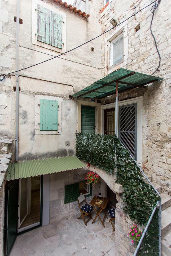 Studio Apartman "Brce" Kaštela 外观 照片