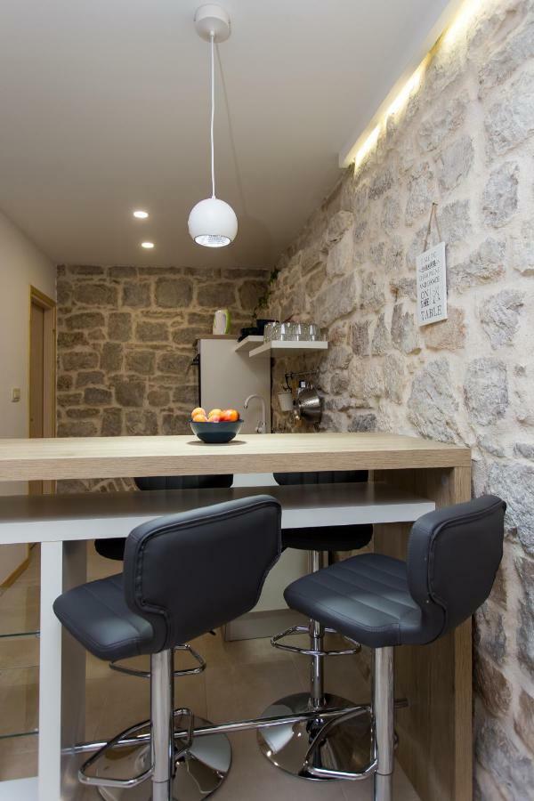 Studio Apartman "Brce" Kaštela 外观 照片