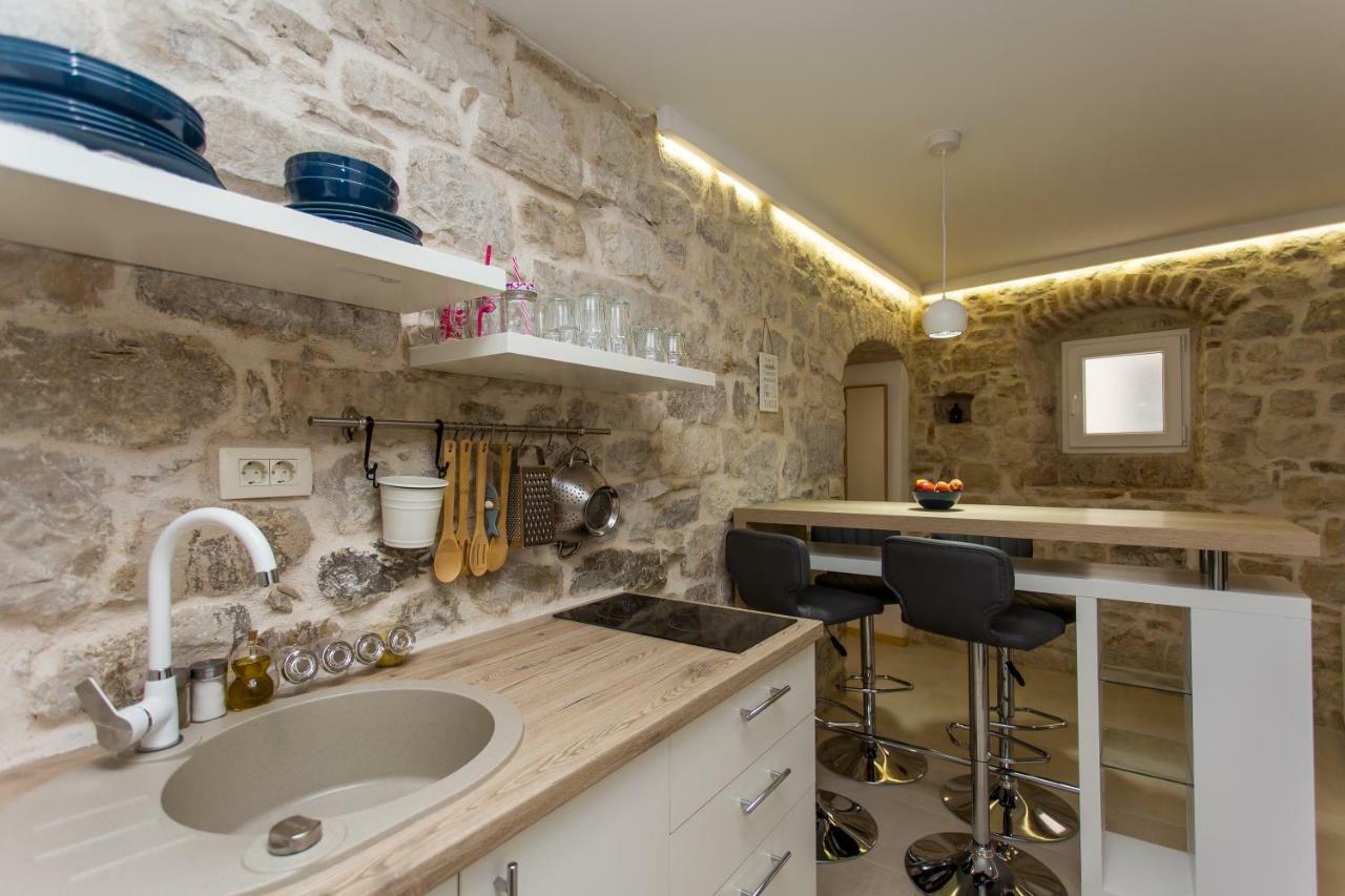 Studio Apartman "Brce" Kaštela 外观 照片